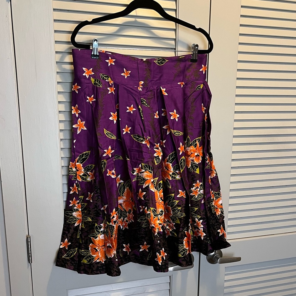 Pinup Girl Clothing Deadly Dames by Micheline Pitt Flower Skirt - Size XL